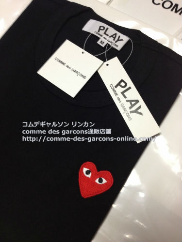 レディース Play COMME des GARCONS 赤ハート黒Tシャツのご注文です