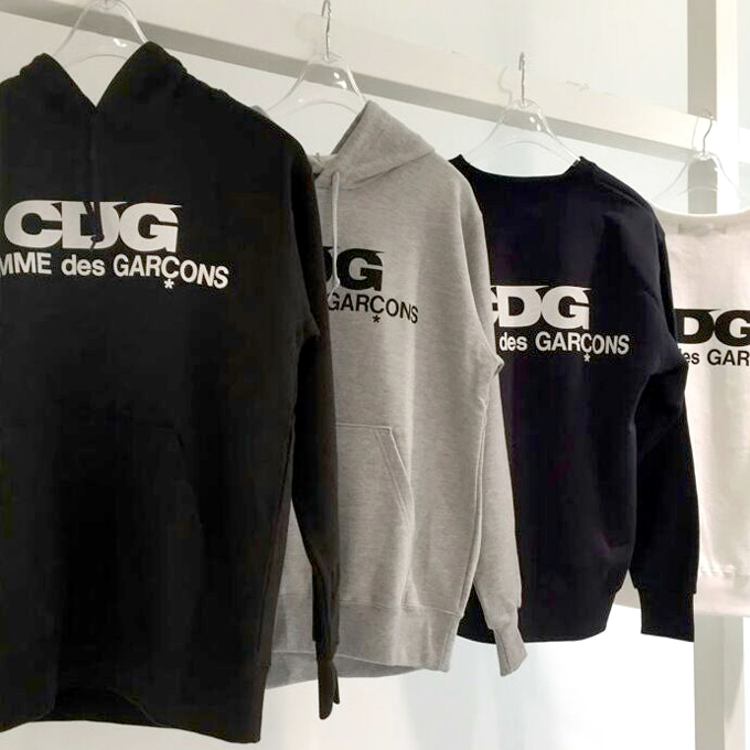 COMME des GARCONS (CDG)パーカー www.krzysztofbialy.com