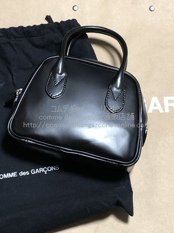 コムデギャルソン COMME des GARCONS 青山限定 台形レザーバッグ