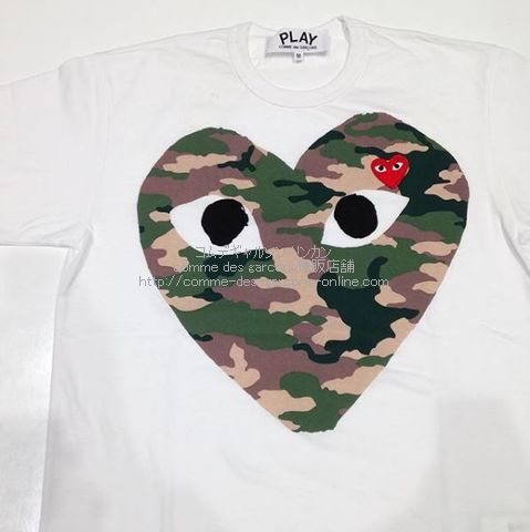 プレイ コムデギャルソン 迷彩カモのハート 赤ワッペンtシャツ コムデギャルソン リンカン Comme Des Garcons通販店舗