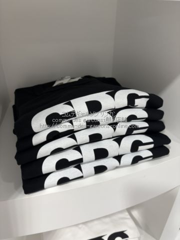 コムデギャルソンCDG定番半袖Tシャツ（エアラインロゴ）