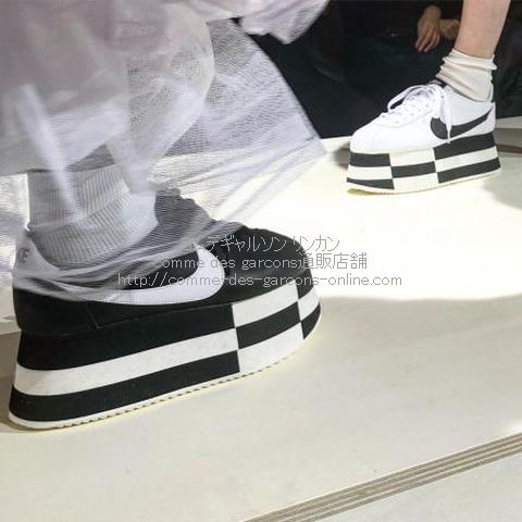 コムデギャルソン ナイキ コルテッツ（Nike CORTEZ）超厚底コラボ