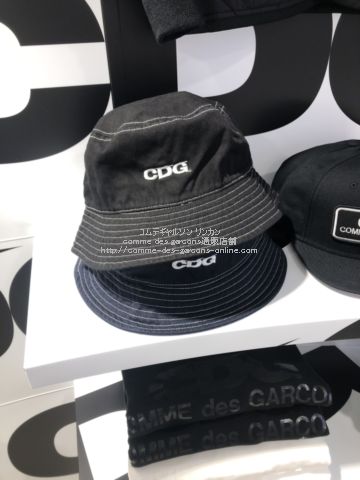 CDG コムデギャルソン　バケットハット　ネイビー　キャップ　帽子