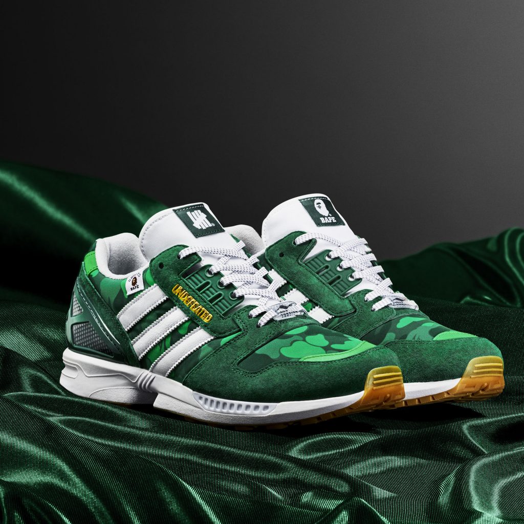 BAPE X UNDFTD X ADIDAS ZX8000限定スニーカー