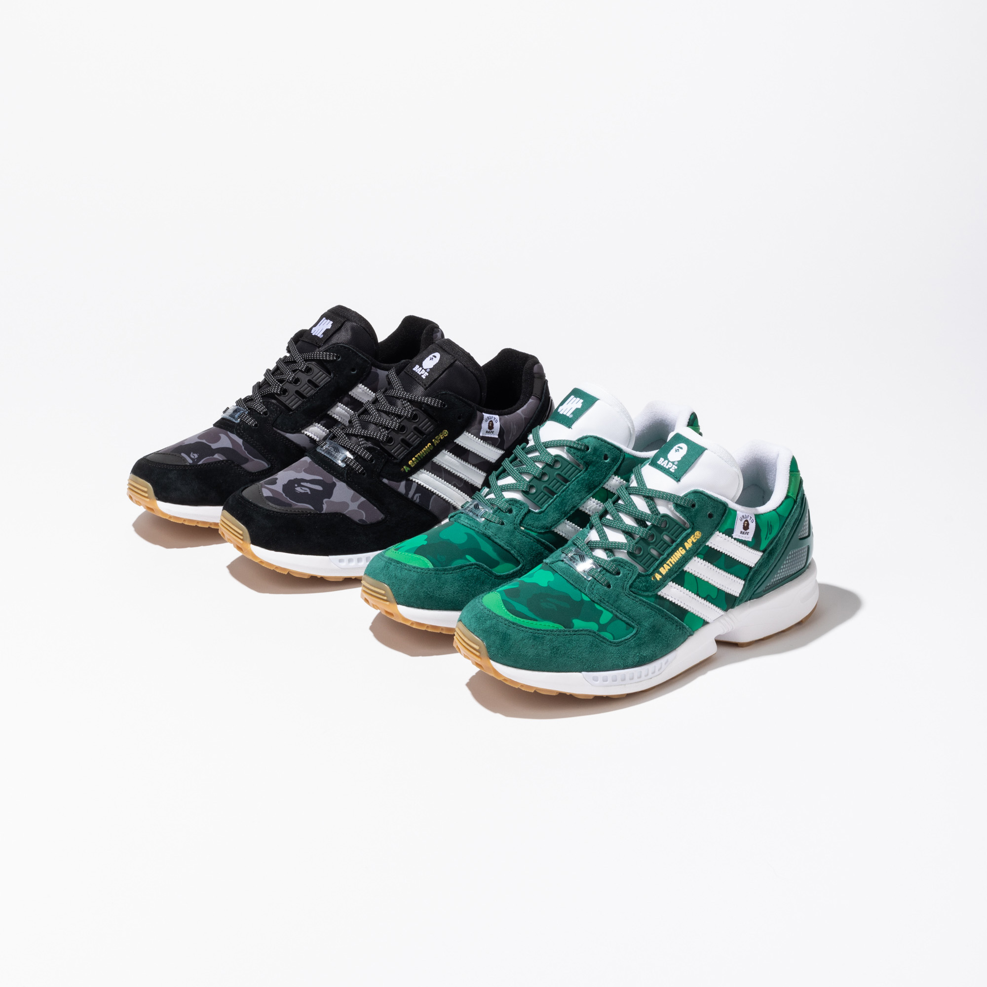 BAPE X UNDFTD X ADIDAS ZX8000限定スニーカー