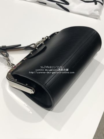 cdg-22ss-leather-shoulderbag