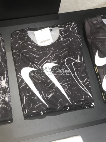 BLACK COMME des GARCONS × NIKE コラボ Tシャツ