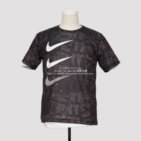 ブラック コムデギャルソン × Nike 横スラッシュ コラボTシャツ-2022SS ...