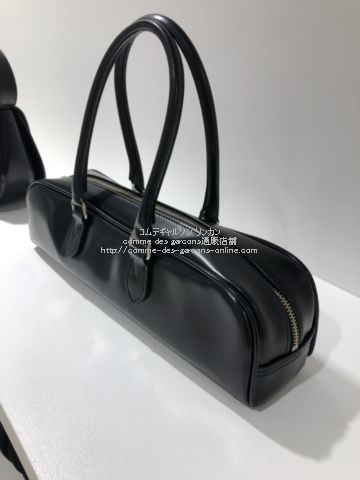 COMME des GARCONS  コムデギャルソン　レザー　バッグ数年前に青山店で購入しました