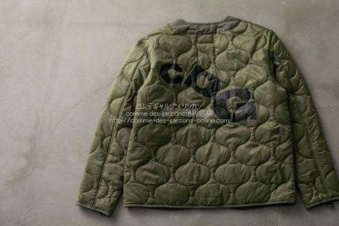 CDG × ALPHA INDUSTRIES ジップ式ライナージャケット-カーキー-（アルファ Wネーム）