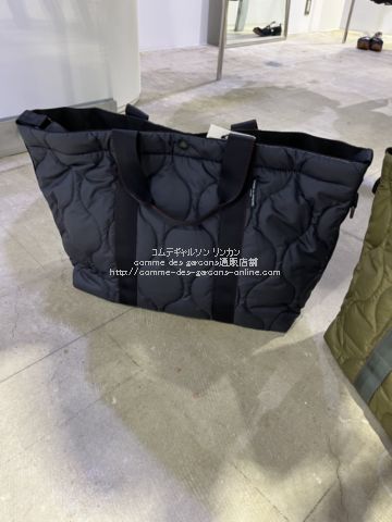 メンズ【美品】COMME des GARCON　HOMME キルティングBAG