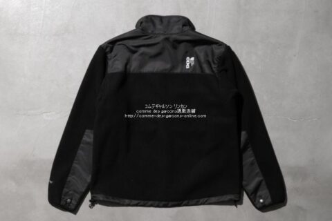 サイズXLBLACKですCDG NORTH FACE Denali Fleece Jacket