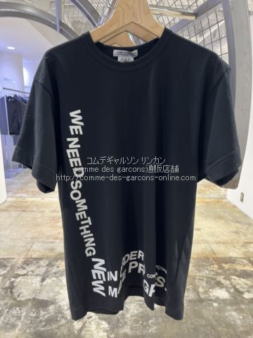 コムデギャルソン メッセージTシャツ-黒-WE NEED SOMETHING NEW IN ORDER TO MAKE PROGRESS.|  コムデギャルソン リンカン-comme des garcons通販店舗-送料無料・即日発送-