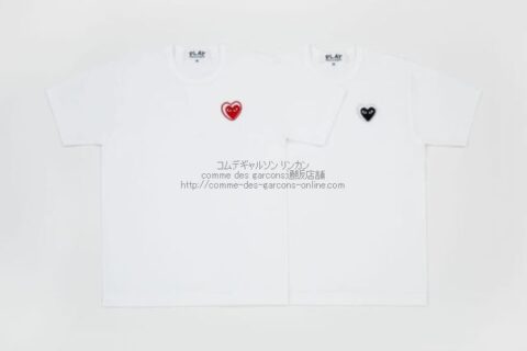 プレイ コムデギャルソン 黒ハート×大きく囲んだメタルストーン 半袖Tシャツ-