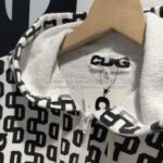 CDG コムデギャルソン オールオーバープリント ZIP パーカー/スエットシャツ