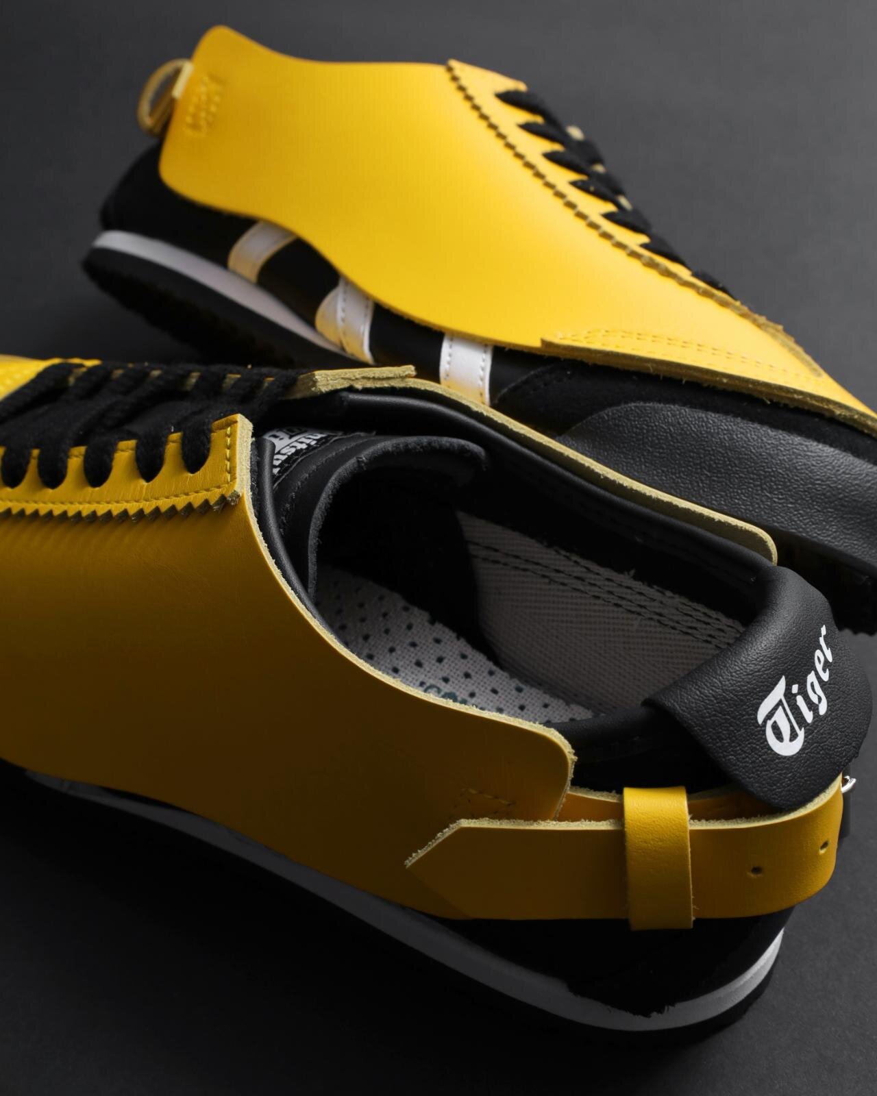 コムデギャルソン×オニツカタイガー“メキシコ 66”イエロー マスク