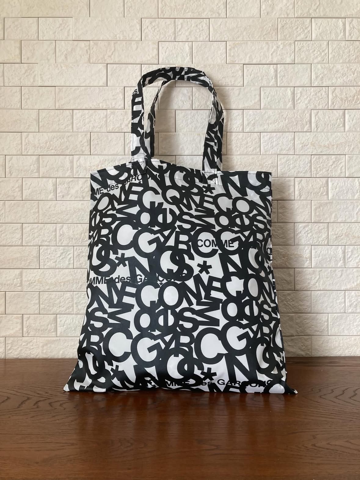 コムデギャルソン CdGロゴ ドッキングトートバック-2025ホリデー・クリスマス